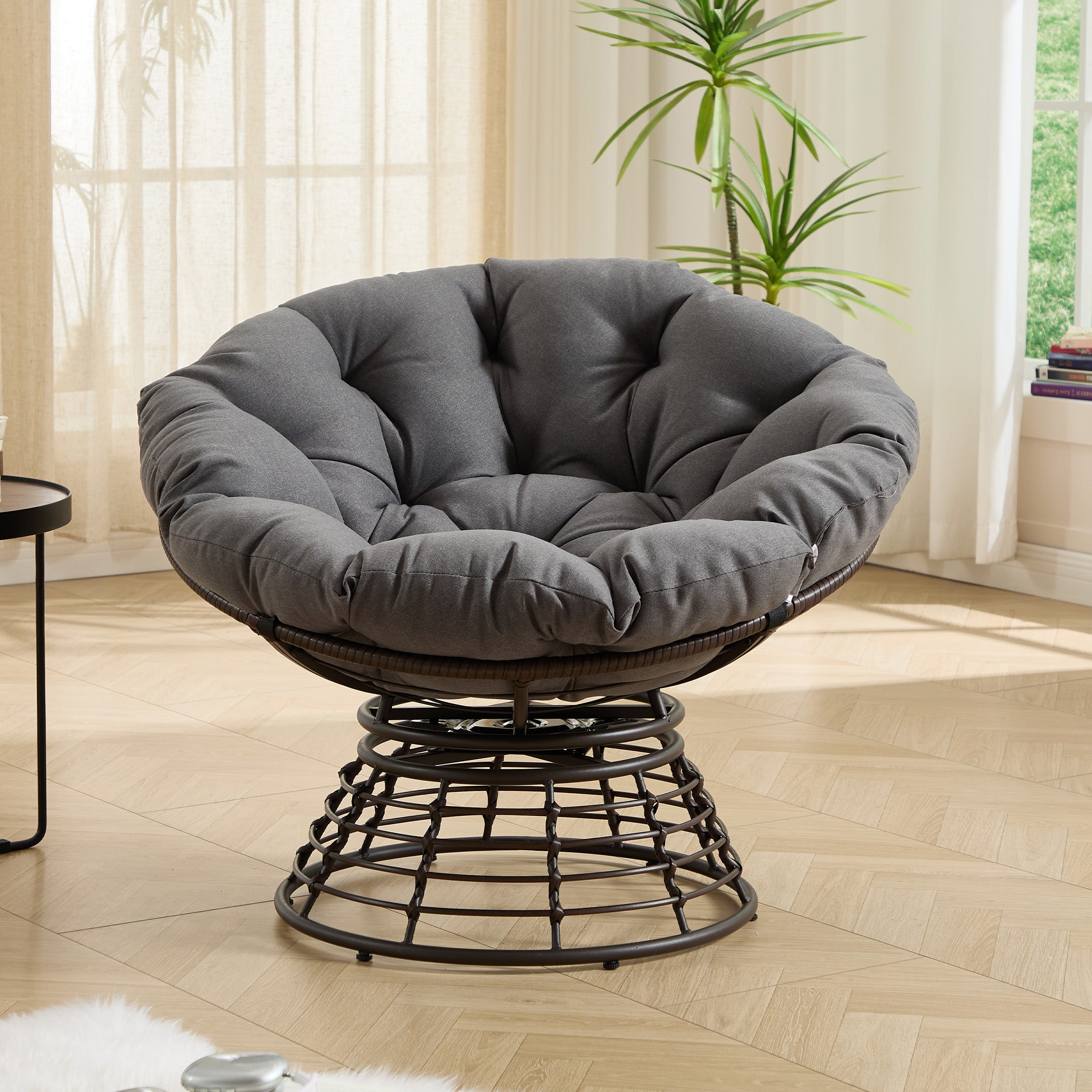 Drehbarer Papasan-Stuhl mit Stahlgestell
